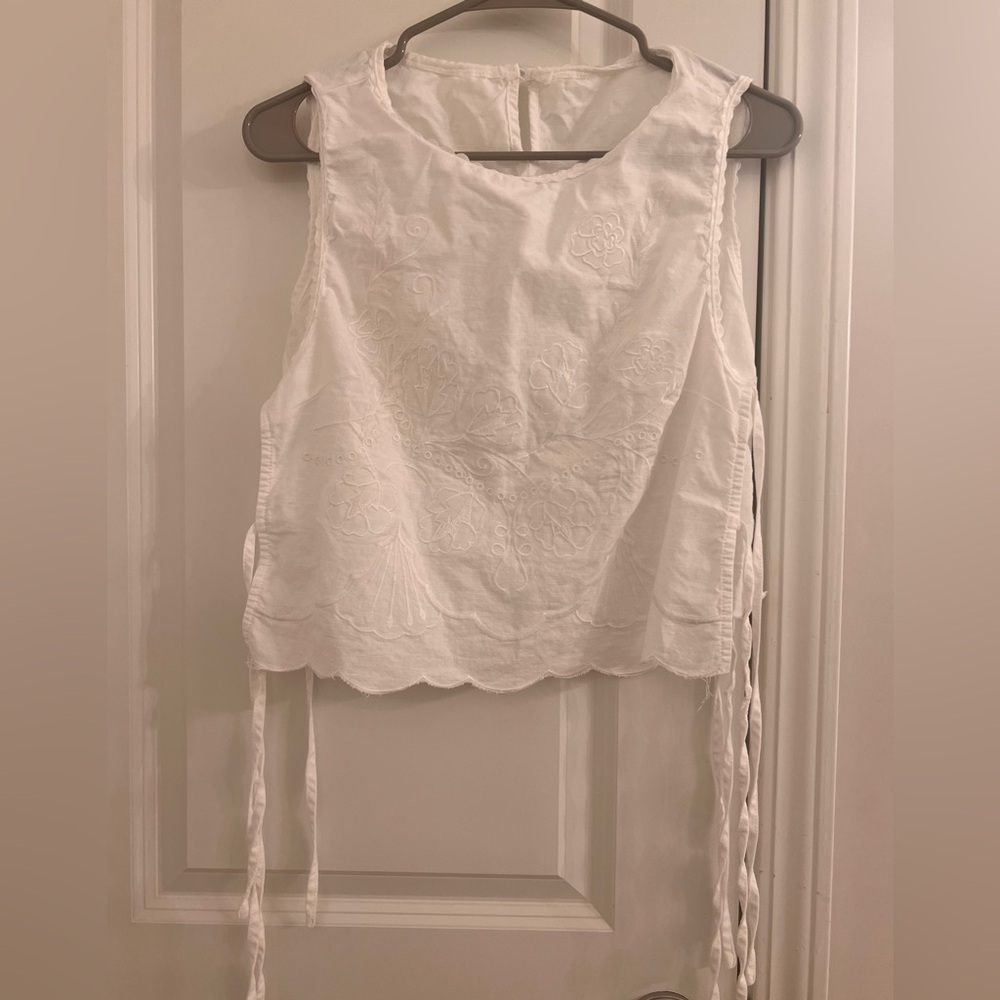 White Sleeveless Embroidered Women's Top